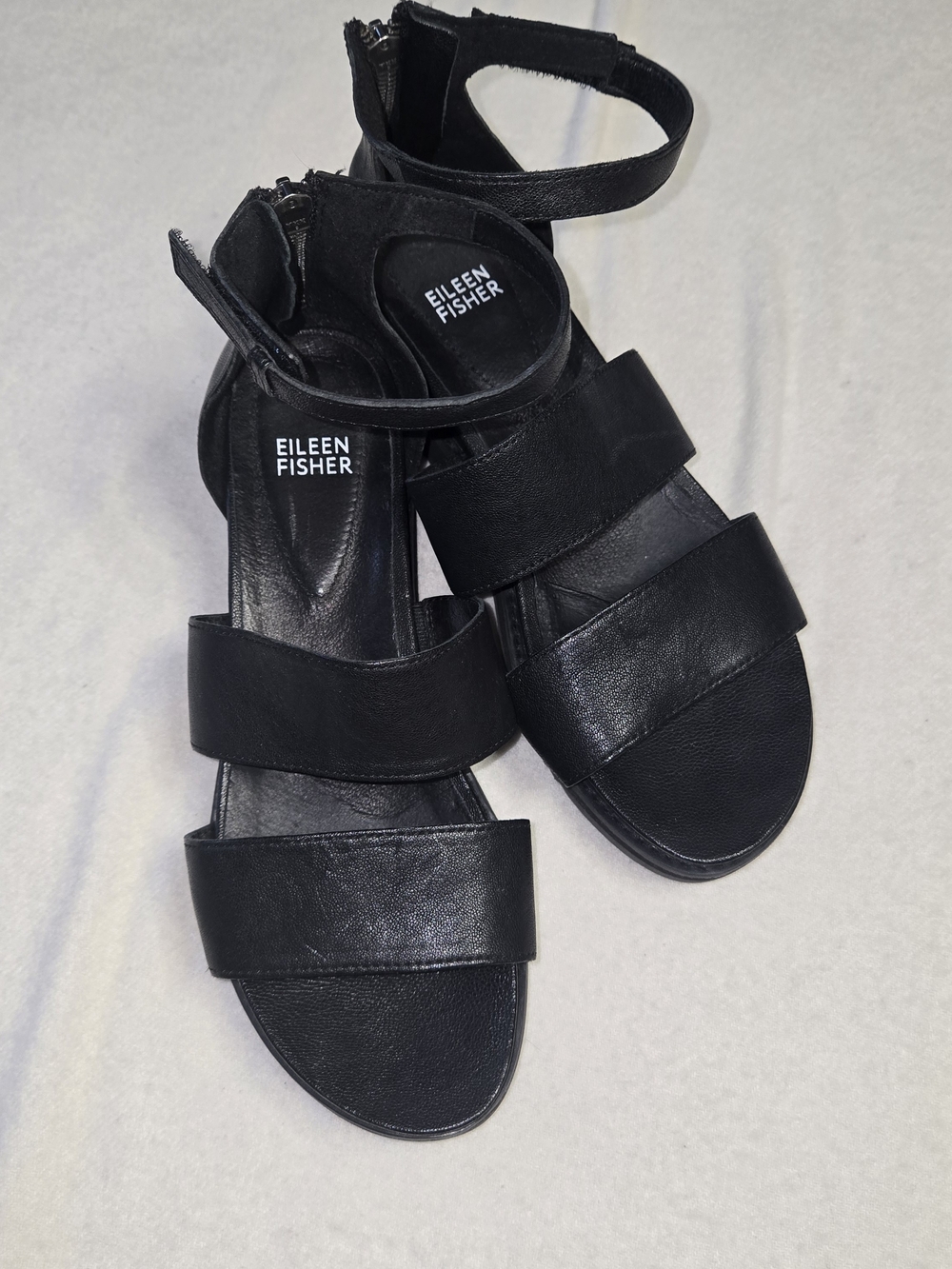 EILEEN FISHER Size 8 Keno Black Leather Two-Strap Ankle Sandal - Picture 2 of 6